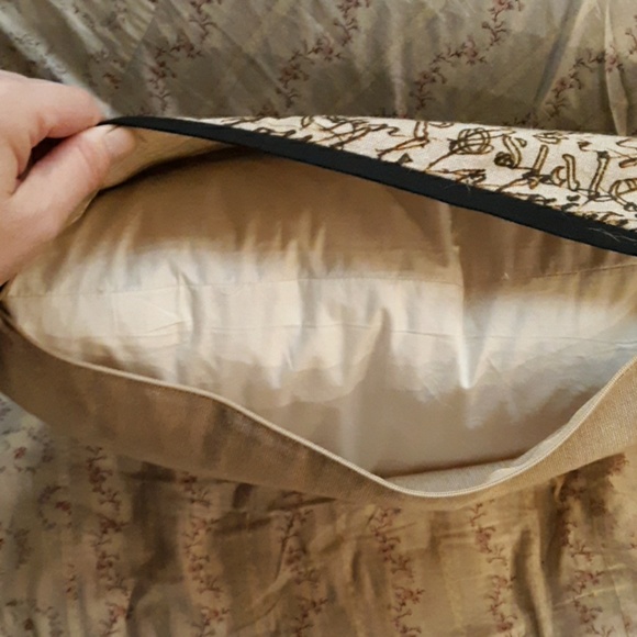 New Duck Feathers Eiffel Tower Accent Pillow. - Picture 6 of 7